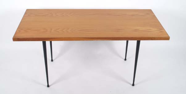 Ilmari Lappalainen pöytä